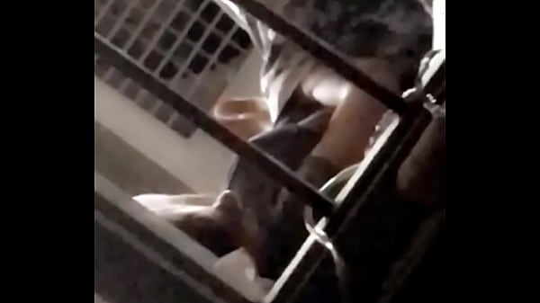 Play MP4 - punjabi kudi kaam ch