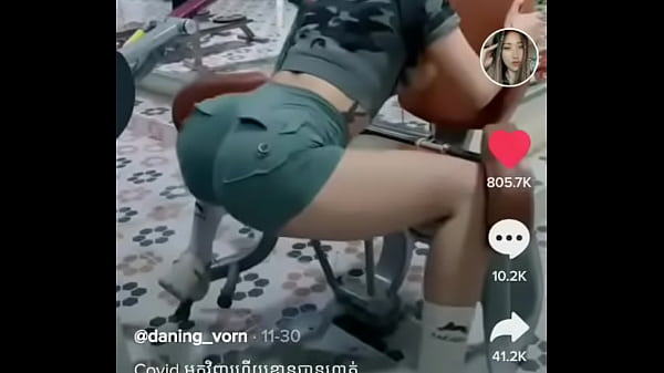 Play MP4 - Asian girl