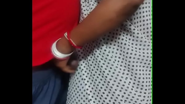 Play MP4 - साड़ी पहनकर भाभी क्या कमाल की लगती है आज तो भाभी को छोडूंगा नही चूत फ़ाड़ के रख दूंगा