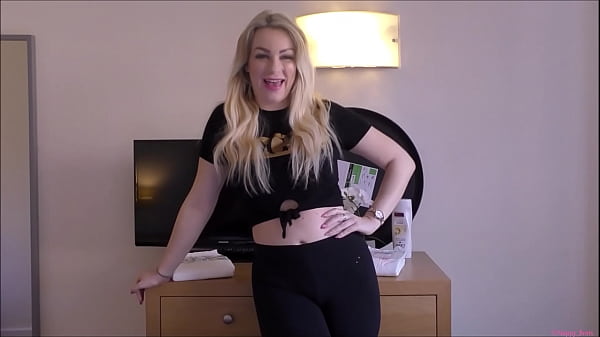 Play MP4 - Chloe Knickx teases & twerks while wearing a nappy&excl; &Hat; Feat Penny Lee &vert; &lpar;January 2022&rpar;