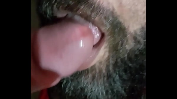 Play MP4 - Chupando no estoque do bar