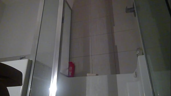 Play MP4 - Blew clouds before shower&excl;