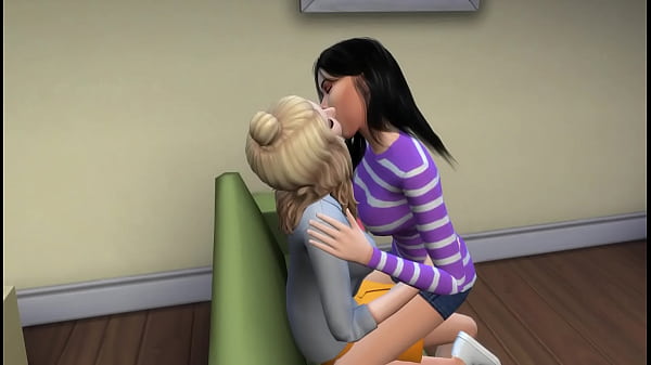 Seducing myNeighbor and Almost Getting Caught Sims4