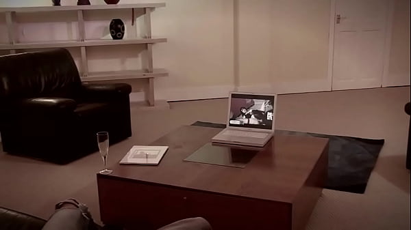 Michelle Thorne Is_A Horny_Cop