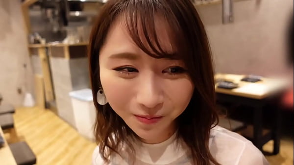 【あまちゅあハメrec＃あやか＃専業主婦】イケメンチ●ポに跨って旦那で磨いたエロテク披露！「旦那より気持ちイイ&hellip;」「こんなに濡れたの久しぶり&hellip;///」スレンダーな身体に纏うセーラー服&times;オイルまみれヌルテカプリ尻の倒錯生ハメ！ thumbnail