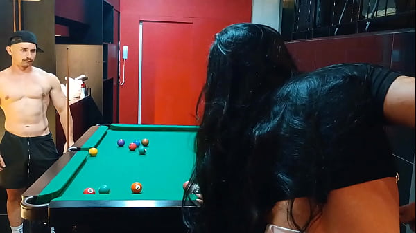 Play MP4 - SaymonFitness comendo o cu gostoso da travesti rabuda