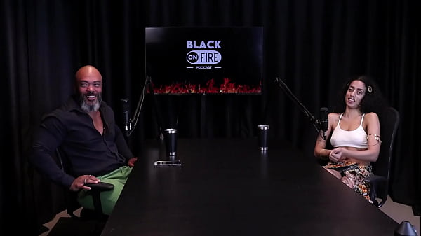 Safada most as tatuagens nos itos depois de falar que valoriza suas quenas conquistas gosta de enfiar o dedo no cu de tapas refere boquete bibi houni watch sheer red 