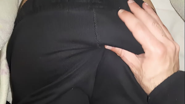 Nonton Cowgirl Goes Riding In Paris thumbnail