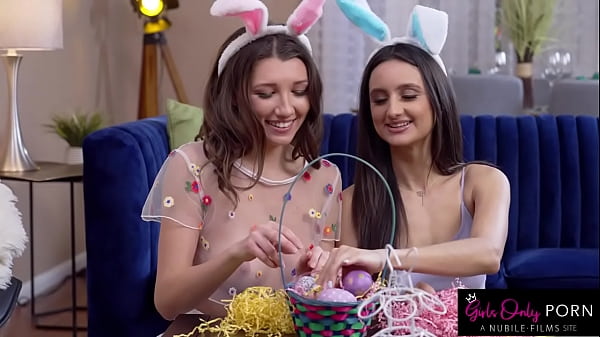 Play MP4 - Hot Brunettes Maya Woulfe and Eliza Ibarra Orgasm in Sensual Lesbian Easter Sex