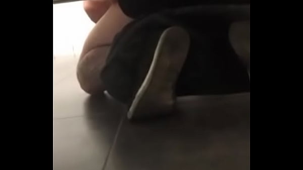 Play MP4 - FLAGRA BANHEIRO P&Uacute;BLICO 1