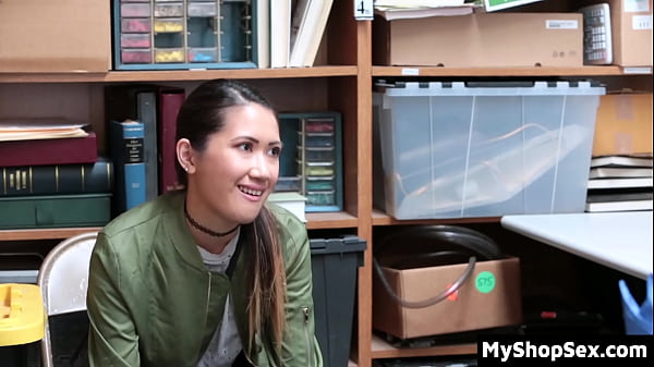 Nonton Suspect Steals For The Thrill, Needs Cleansing - Myshopsex thumbnail