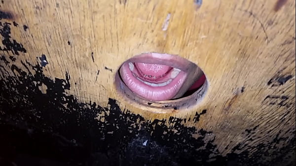 Soquei No Cuzinho, E Gozei Na Boca Do Macho No Glory Hole thumbnail
