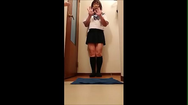 Play MP4 - Japanese CD handjob and cum shoot