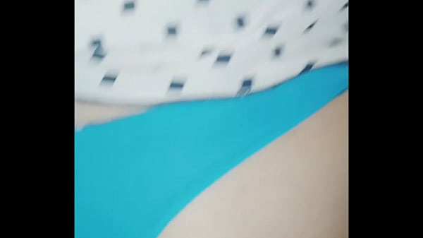 Buscando que comer_en la cocina