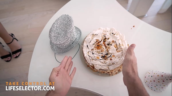 Play MP4 - Birthday fuck fantasy with three hot bitches