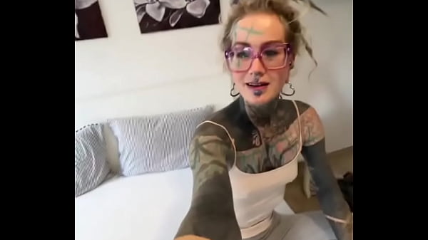 Nonton Our Airbnb We Rented To Chill Before The Race! ?where&rsquo;s Your Favorite Place To Unwind Before A Big Event?#prerac... thumbnail