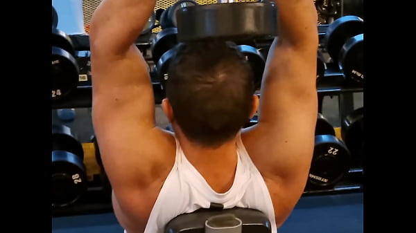 Tudo Aconteceu Na Academia thumbnail