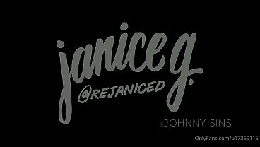 Nonton She Likes It Rough thumbnail