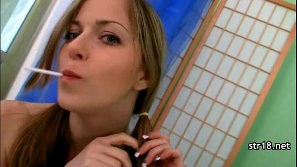 Teen slut_lovin the cock