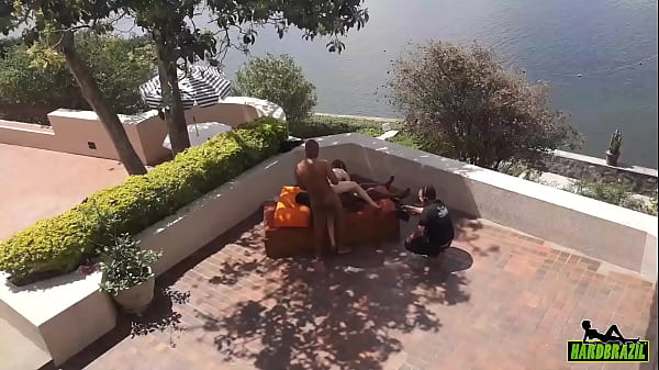 Marido Filma Juju Doidera Nos Bastidores Da Hardbrazil Gravando Sua Primeira Cena Profissional thumbnail