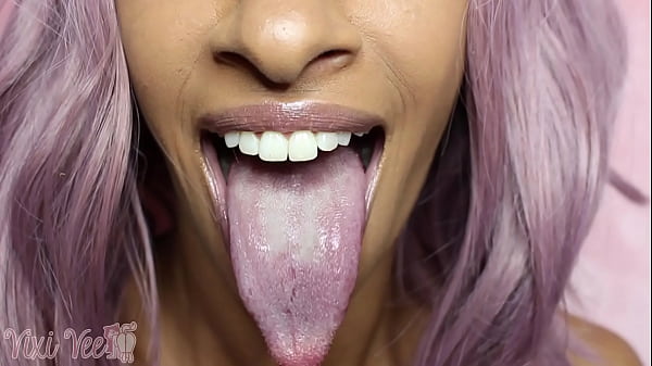 Play MP4 - Longue Long Tongue Lips Mouth Fetish Lollipop Sucking