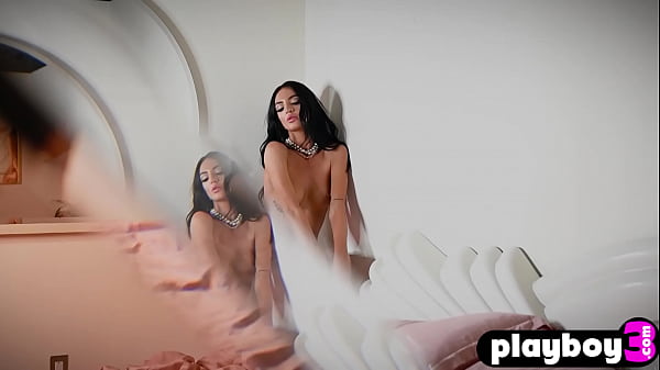 Sweet babe ashlyn chere exposed amazing ass and posed naked