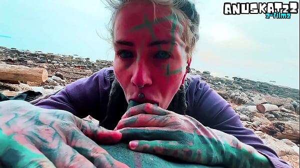 Outdoor Blowjob and Massive Cumshot 