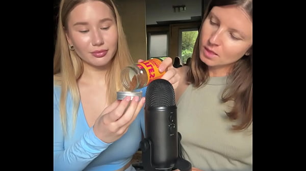 Play MP4 - fun time with Amalia