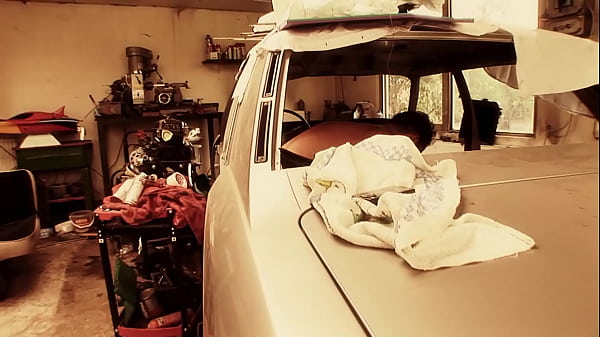 Bonny Bon Loves Gettin Gang Banged In Budapest thumbnail