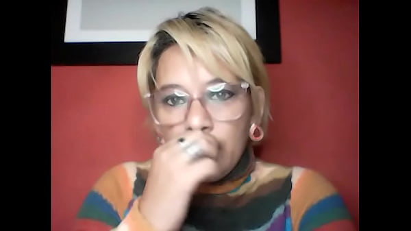 Play MP4 - EU MINHA ESPOSA MAIS UMA AVENTURA- MINHA PRIMEIRA VEZ COM UM CASAL - EU MEU MARIDO E UM AMIGO NO CI8NE IRIS RJ -INSTAGRAM &commat;LOLAHISTORIA