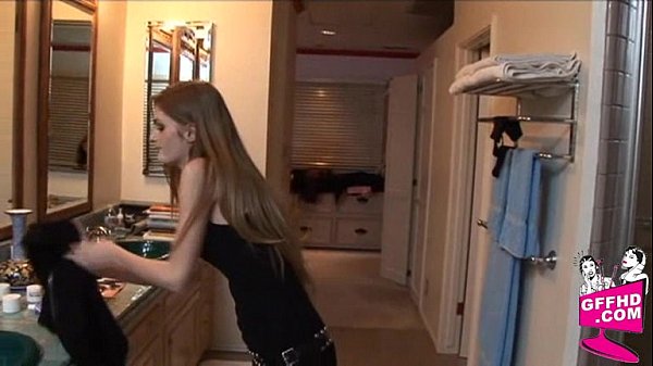 Girls who eat pussy 0075