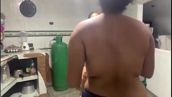 Nos masturbamos fuertemente