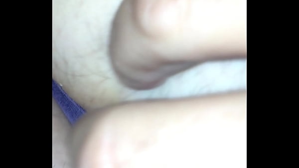 Play MP4 - Exposing the Wife hairy ass