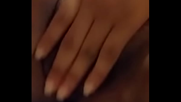 Mi prima brasileña se hace una al nombre mío