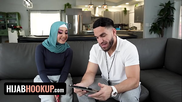 Hijab hookup teen muslim soccer girl proves her perv coach she can handle all kind of balls