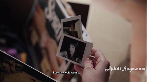 Play MP4 - Closeted Girls Have Their First With Ghost Of A Madame - Penny Barber&comma; August Skye&comma; Lana Smalls