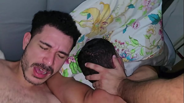 Suruba com os amigos depois de umas e outras no bar - full sheer 