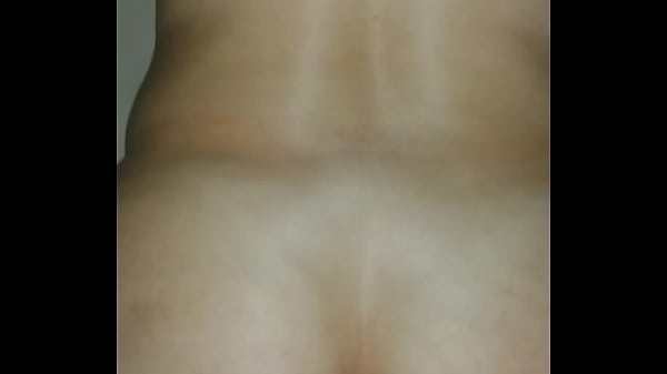 Esposa putinha dando pro_marido e_falando_que vai_dar pra_dois