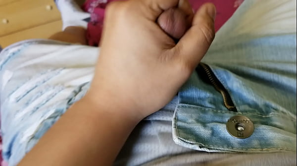 Jerking dick to orgasam 