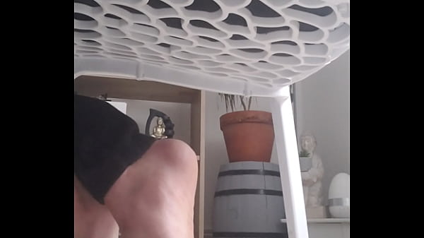 Pi&eacute;tine pieds fetish 