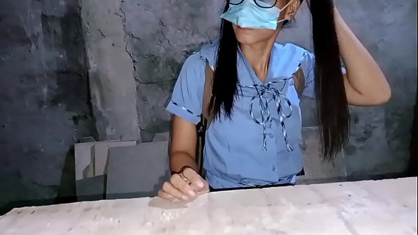 Play MP4 - Meet our new hired construction worker&comma; kantot sarado sa trabahador