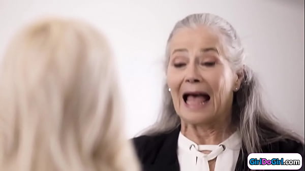 Big titsblonde_facesitspetite_redhead