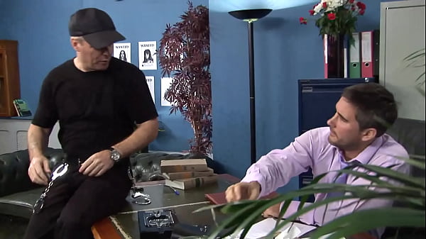 Nonton Tammie Lee Lets The Booty Hunter And His Friend Cum On Her Face After Sex thumbnail