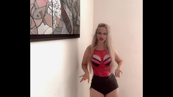 Sissy cry while i watch through my big glasses