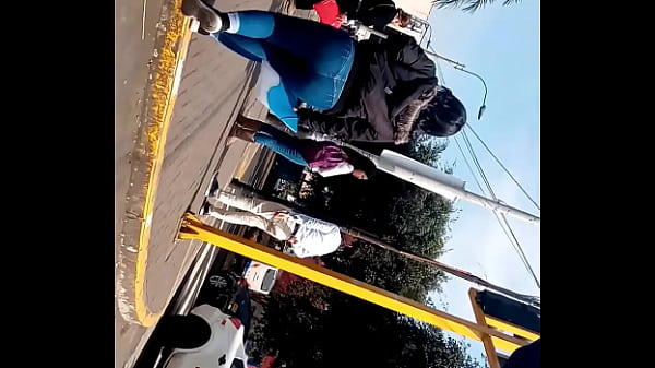 Culazo en jeans lima