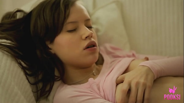 Play MP4 - Naked Lynn&rsquo;s Tits Jiggle While She Drills Her Wet Hole Hard&excl;