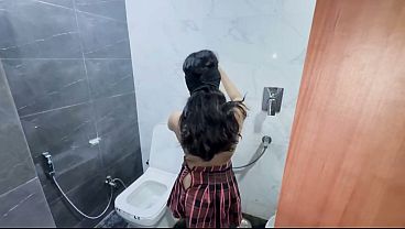 Gata Indiana Novinha Transa Com Namorado Em Vídeo Caseiro