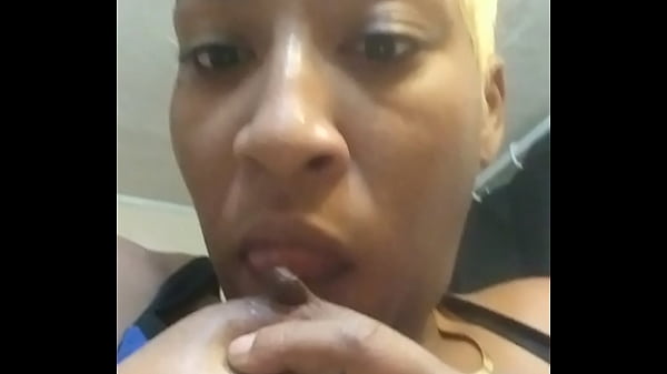 Play MP4 - self titty suck