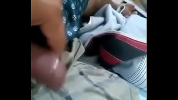 Nonton Tio Gozando Gostoso thumbnail