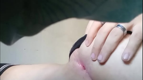 jugando con los deditos 